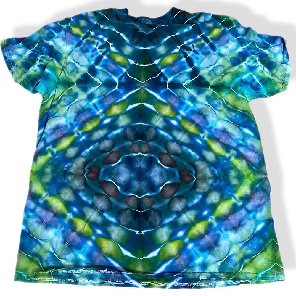 handmade tie dyed unisex tshirt ikat diamond blue green 2XL